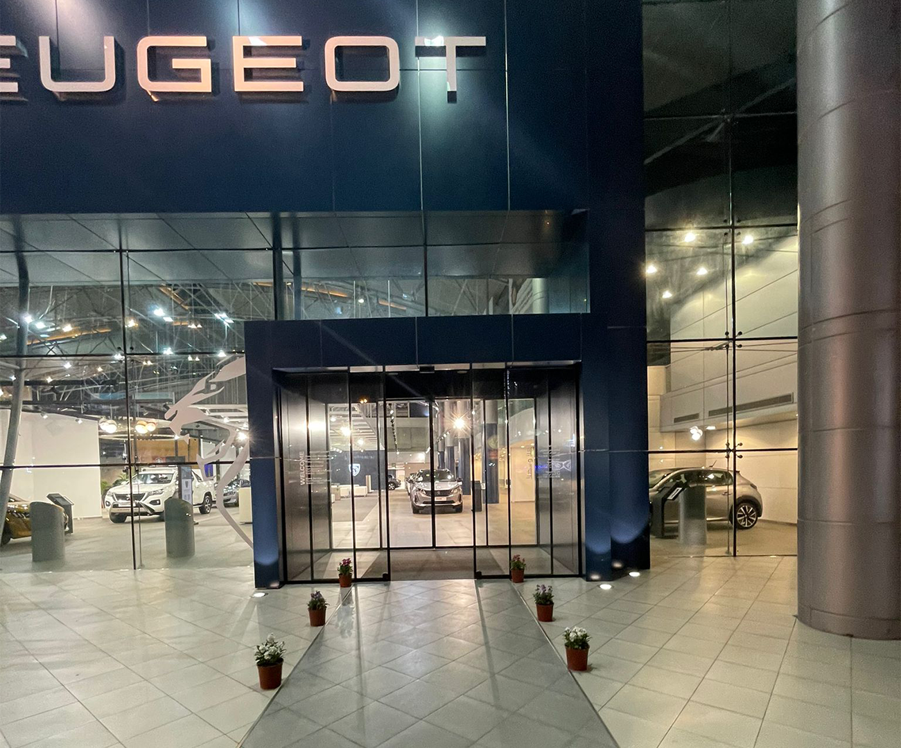 Mazda & Peugeot Showroom